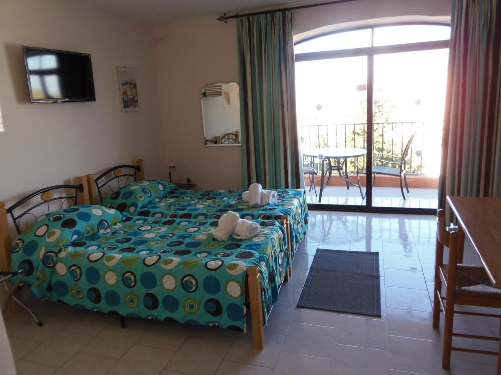 Aparthotel White Dolphin Complex Qawra Exteriér fotografie